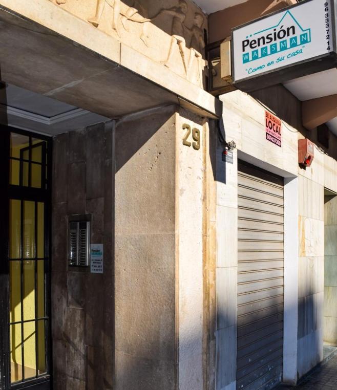 Pension Waksman Valencia Buitenkant foto